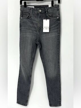 Zara NWT sculpt jeans women’s Size 8 Gray Wash Denim High Rise Stretch